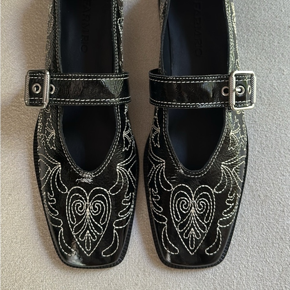 FARM Rio Black and White Embroidered Flats